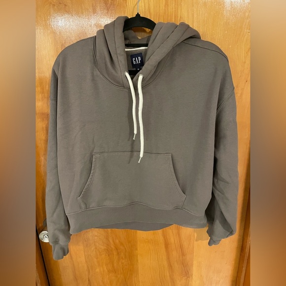GAP VintageSoft Cropped Hoodie - Picture 3 of 5